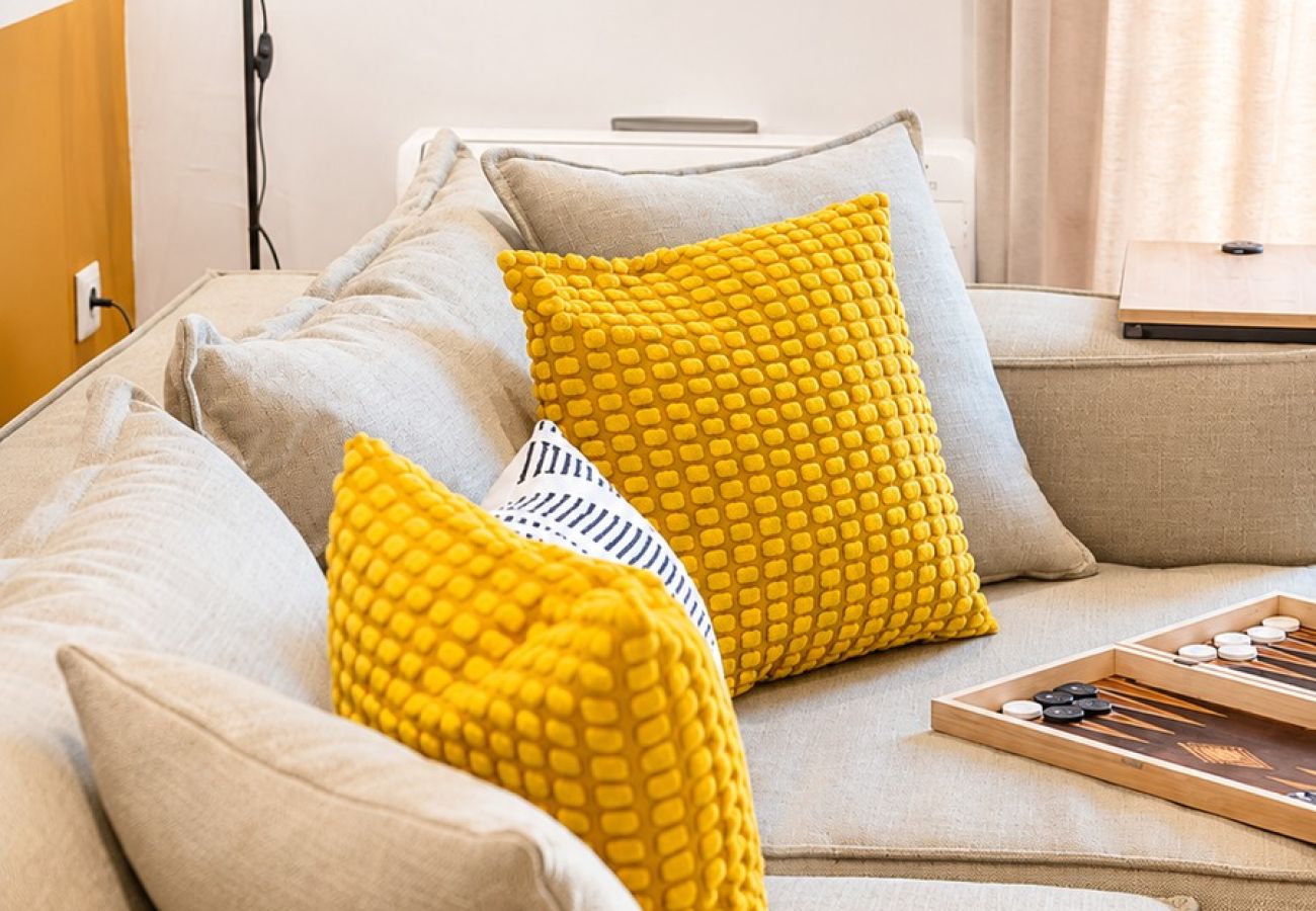 Apartment in Athens - LIV - Upscale Athenian Apartment 2C