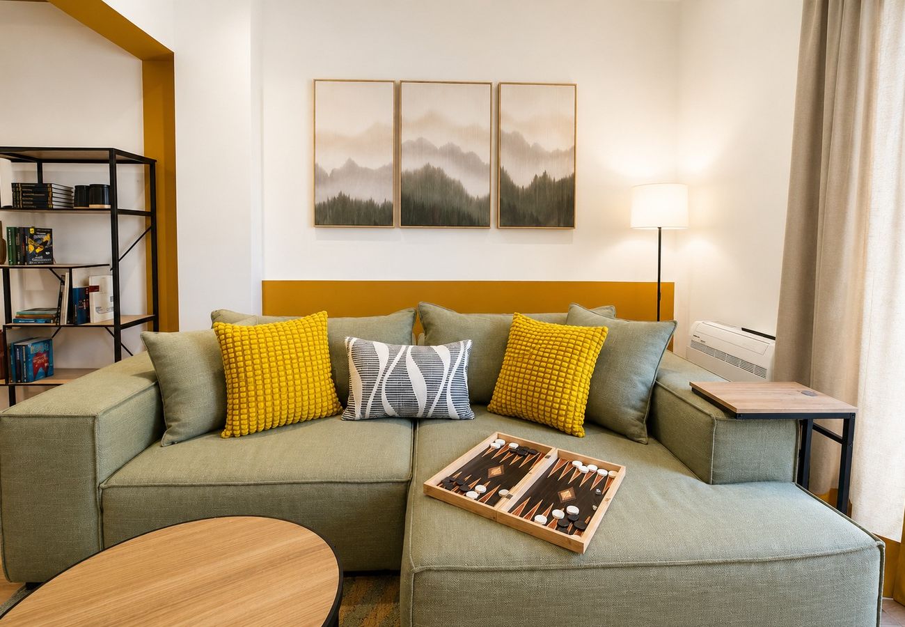 Apartment in Athens - LIV - Upscale Athenian Apartment 2C