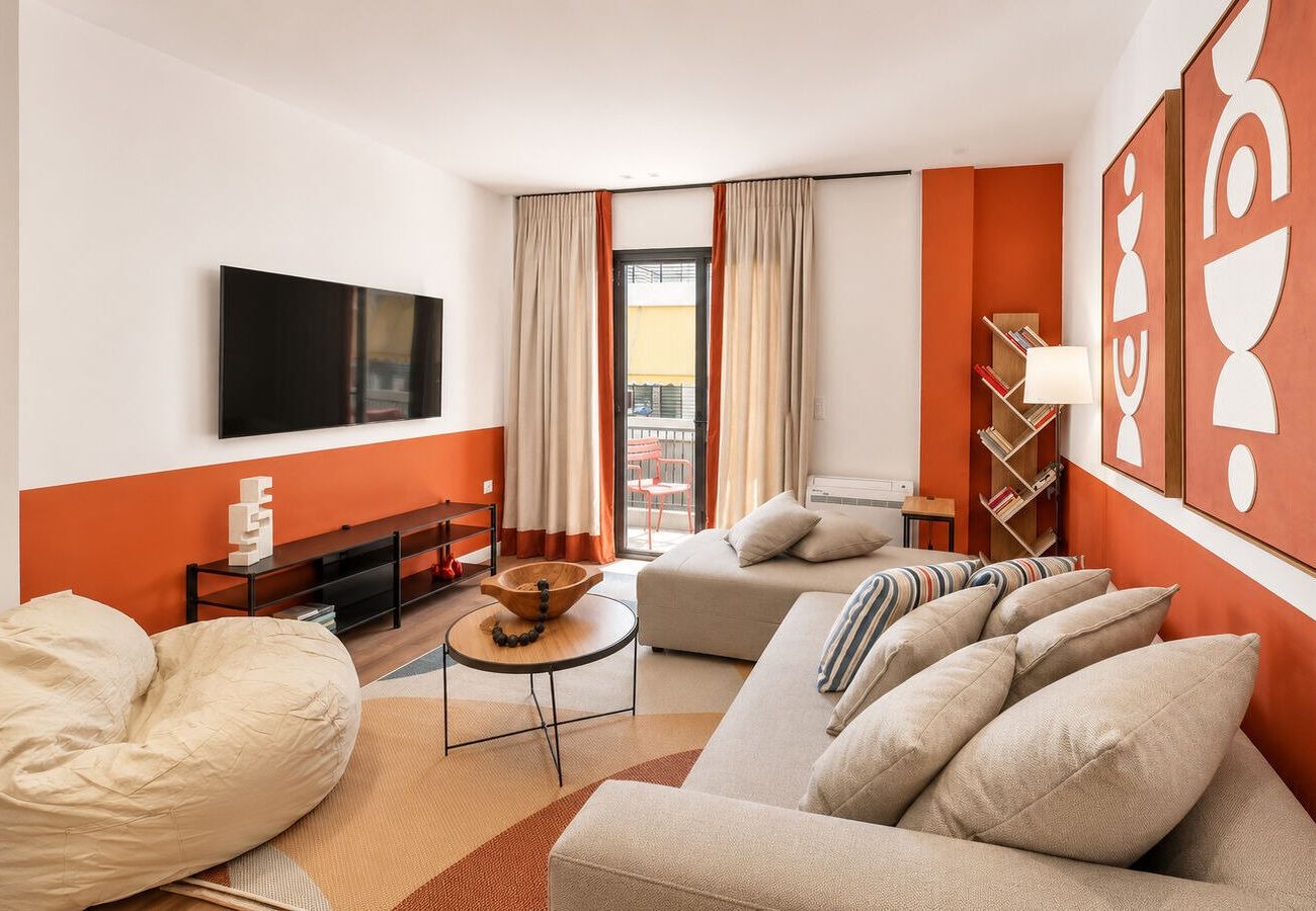 Apartment in Athens - LIV - Upscale Athenian Apartment 3B