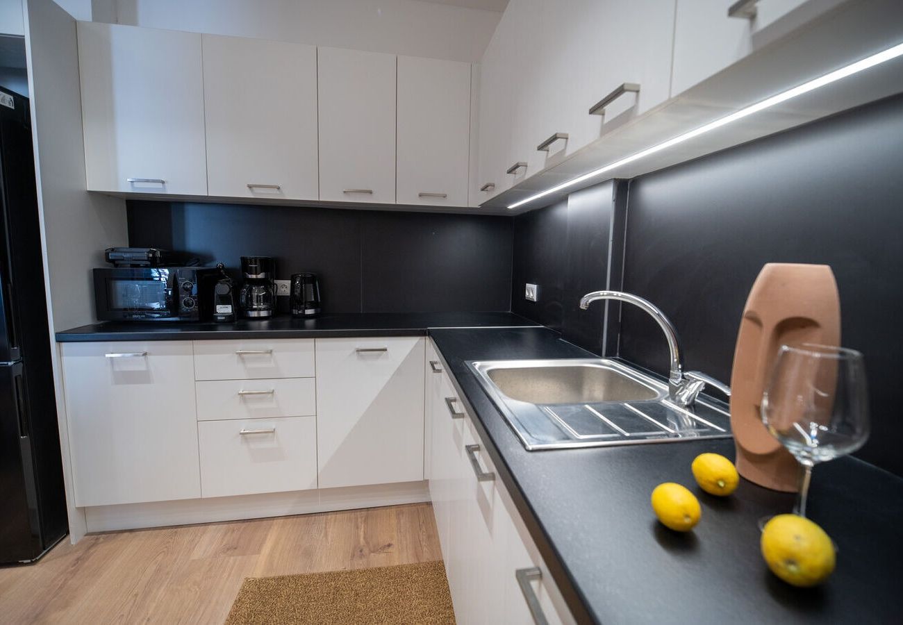 Apartment in Athens - LIV - Upscale Athenian Apartment 3C