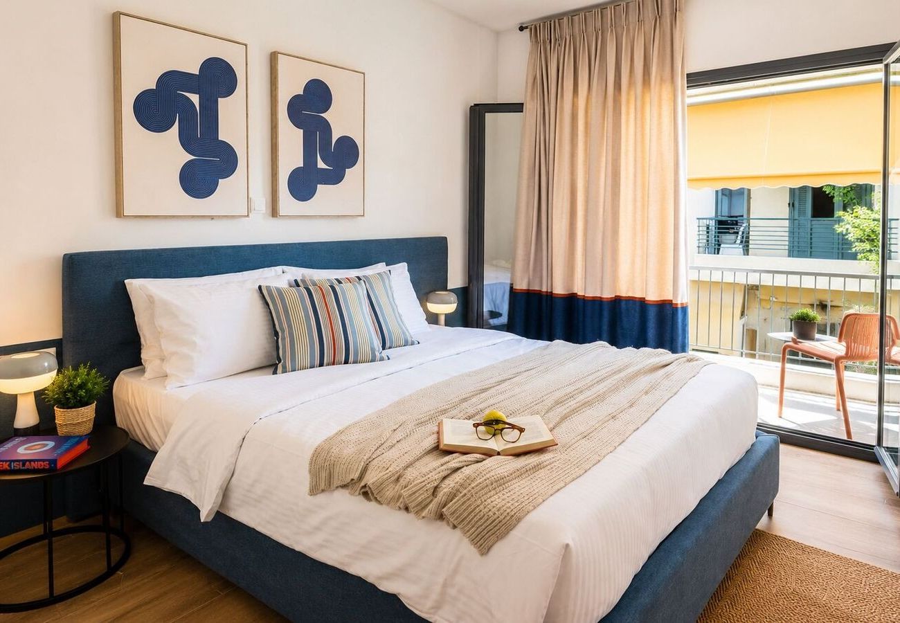 Apartment in Athens - LIV - Upscale Athenian Apartment 4A