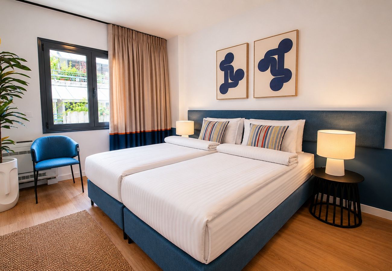 Apartment in Athens - LIV - Upscale Athenian Apartment 4A