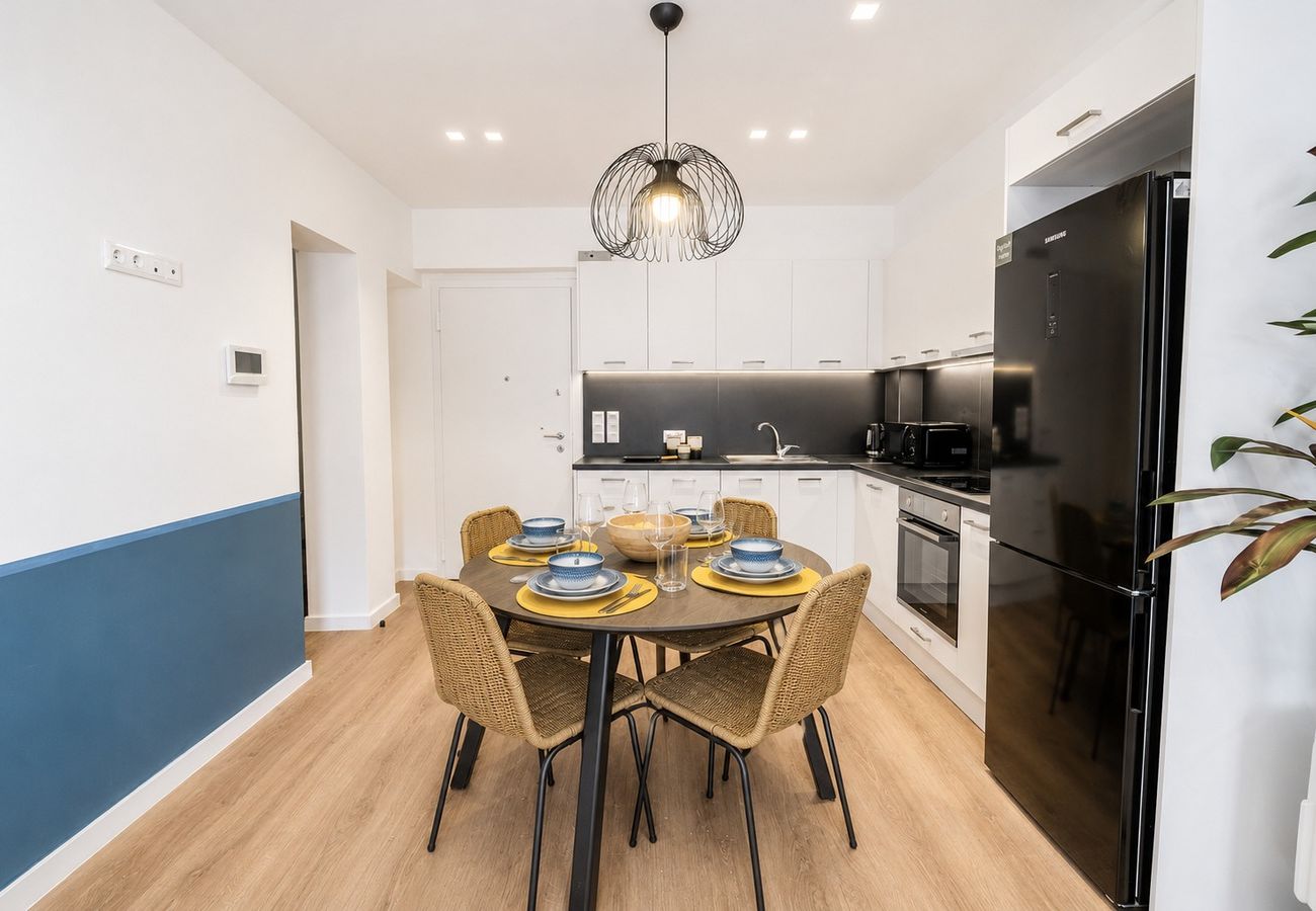 Apartment in Athens - LIV - Upscale Athenian Apartment 4B