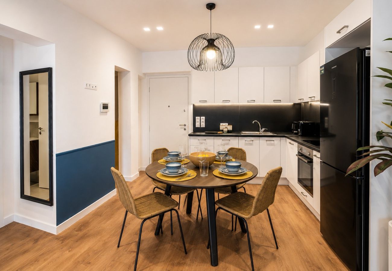 Apartment in Athens - LIV - Upscale Athenian Apartment 4B