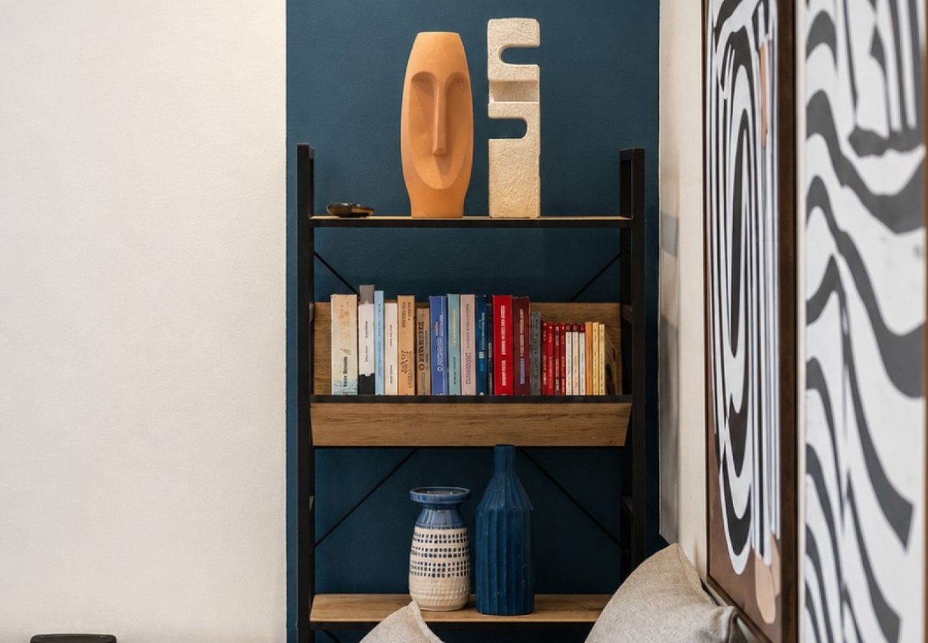 Apartment in Athens - LIV - Upscale Athenian Apartment 4B