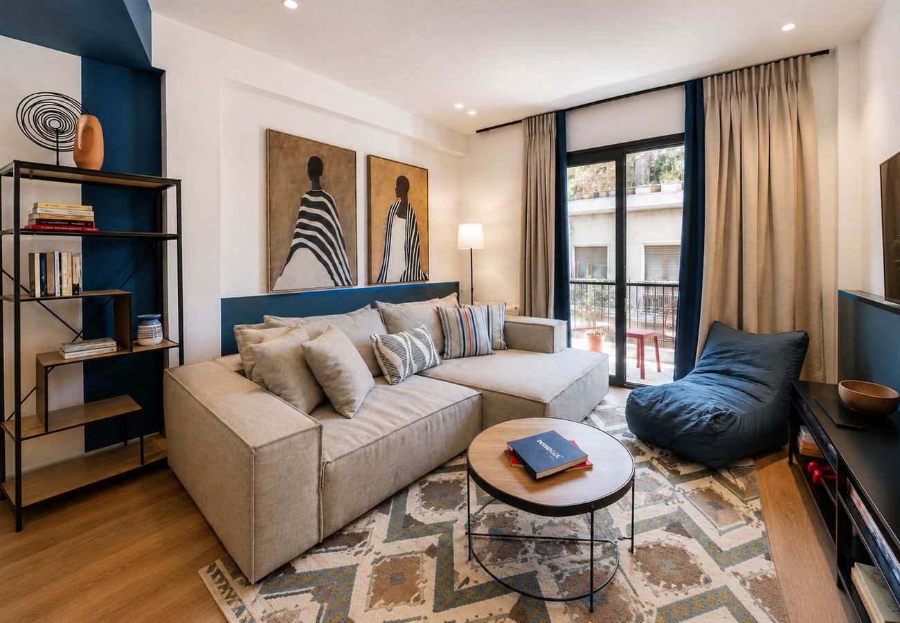Apartment in Athens - LIV - Upscale Athenian Apartment 4C