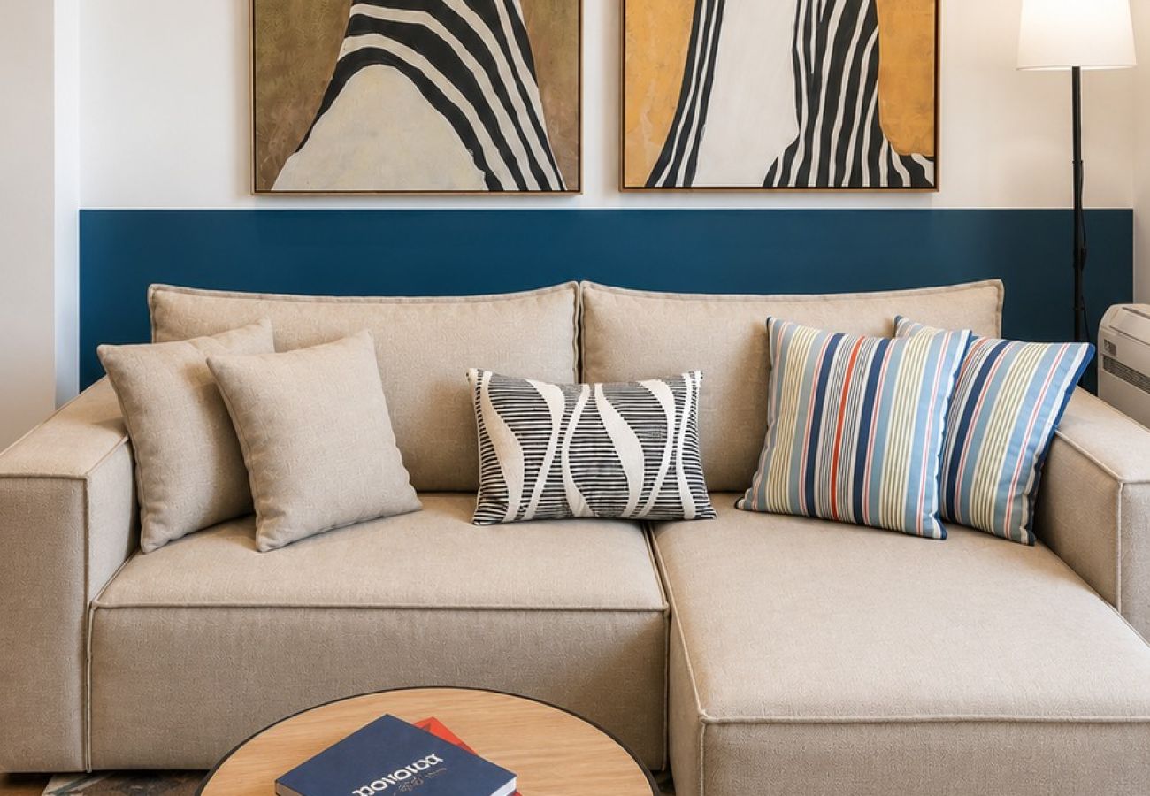 Apartment in Athens - LIV - Upscale Athenian Apartment 4C