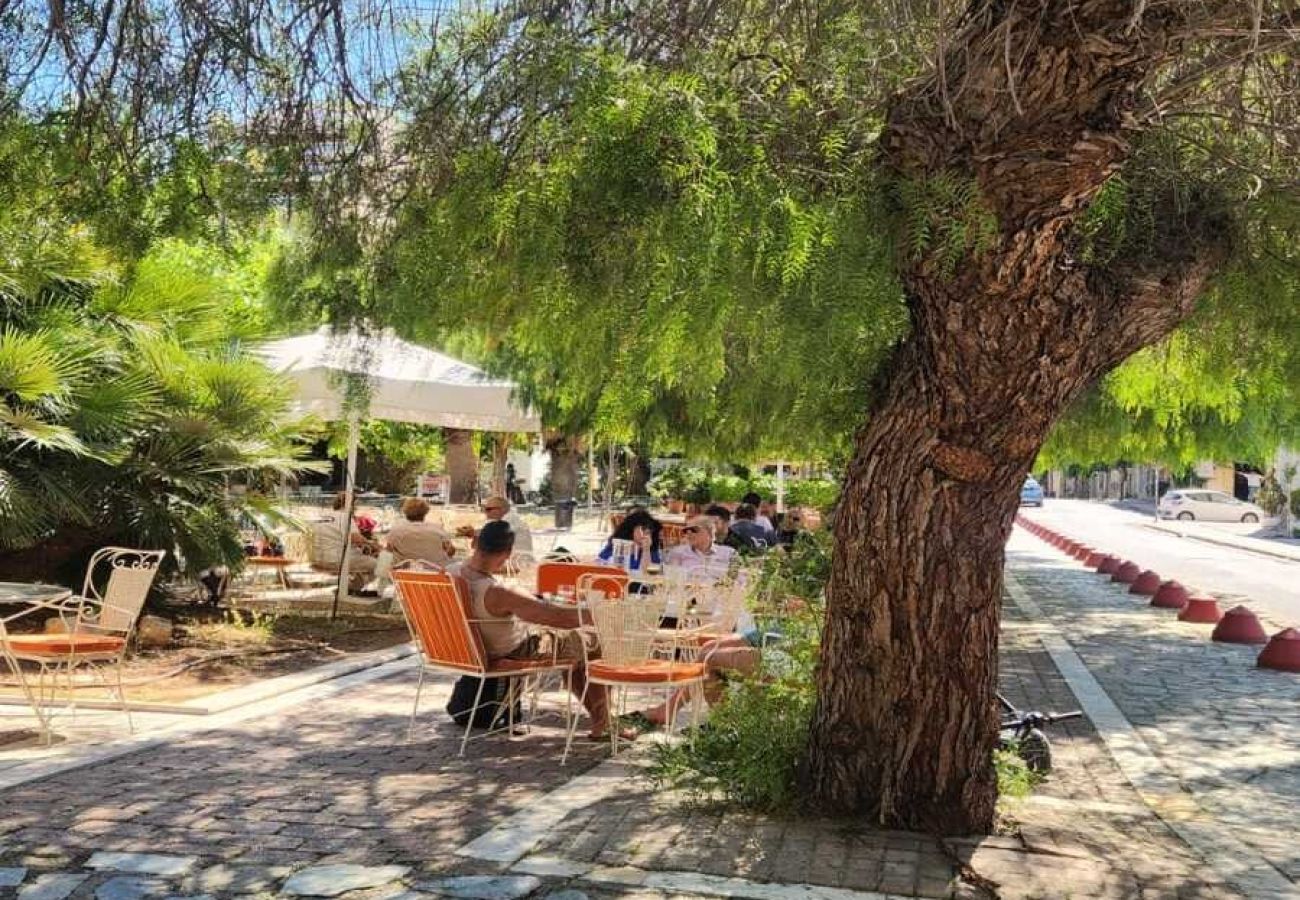 Apartment in Athens - LIV - Upscale Athenian Apartment 4C