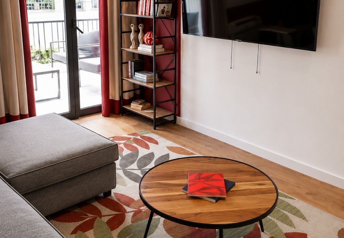 Apartment in Athens - LIV - Upscale Athenian Penthouse 5A