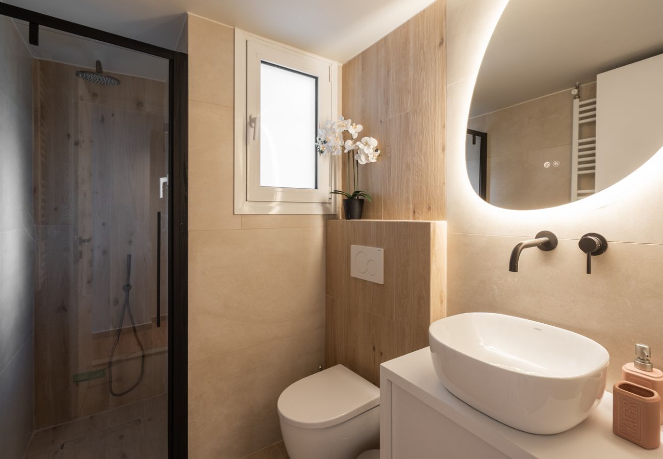 Apartment in Athens - LIV - Chic 2BR Signature Flat | Near Metro