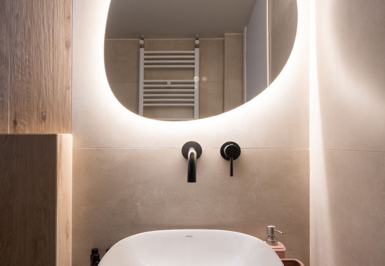 Apartment in Athens - LIV - Chic 2BR Signature Flat | Near Metro